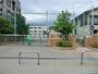 小学校　足立区立寺地小学校（小学校）まで391m