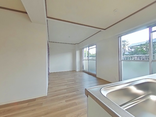 ハイツ山田南の居間写真