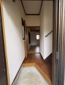 庭付きリノベーション一戸建の玄関写真