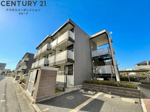 建物外観　居住者専用のごみ置き場があります！