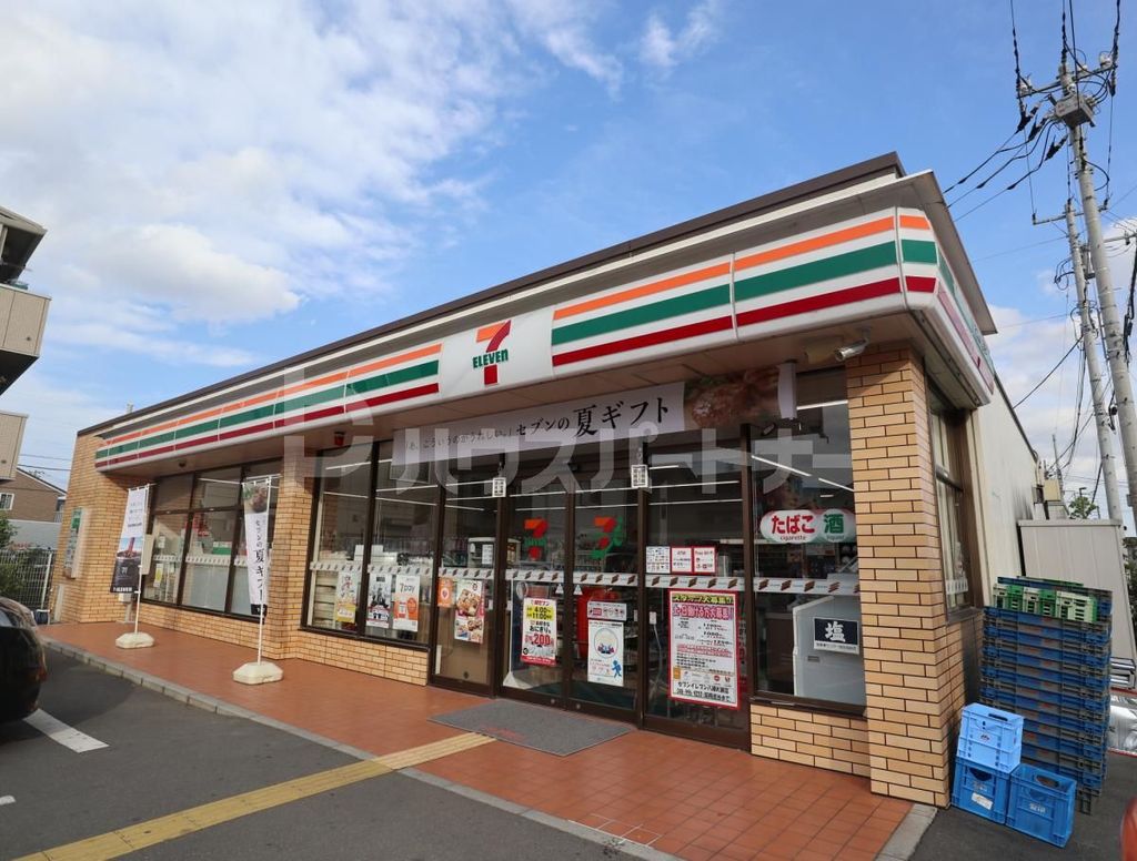 コンビニ　セブンイレブン八潮大瀬店（コンビニ）まで340m