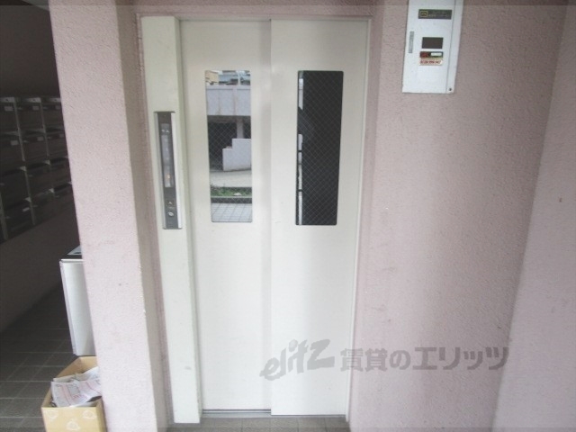 その他　エレベーター