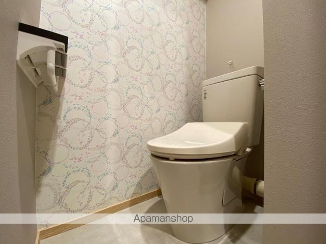 ＪＲ高徳線 栗林公園北口駅 徒歩4分 6階建 築57年のトイレ写真