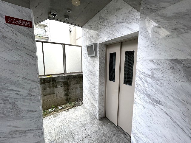 ロビー