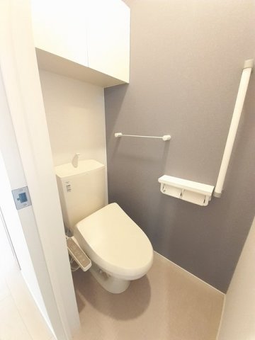 高松琴平電鉄長尾線 花園駅 徒歩5分 2階建 築5年のトイレ写真