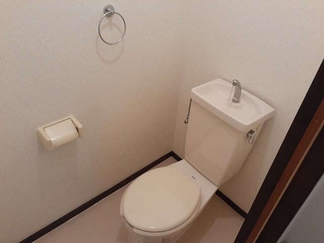 トイレ　図面と現状に相違がある場合には現状を優先
