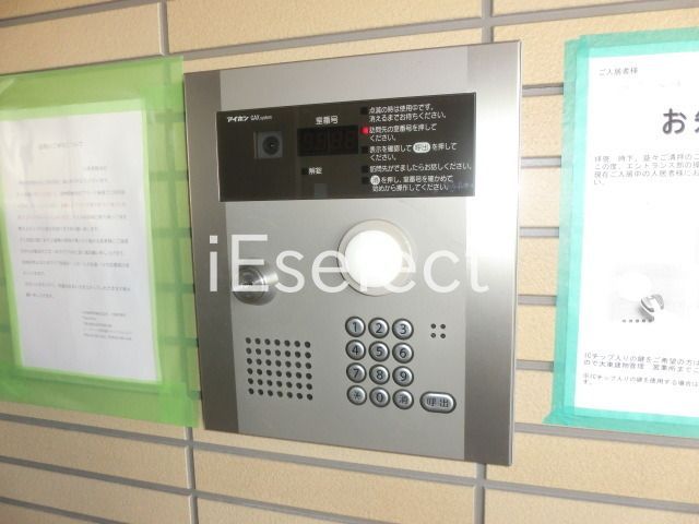 セキュリティ　安心のオートロック付です