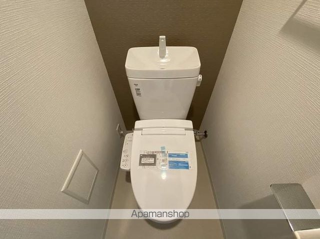 地下鉄長堀鶴見緑地線 蒲生四丁目駅 徒歩5分 10階建 築3年のトイレ写真