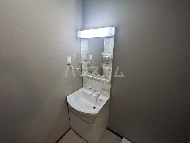 アットリラ緑が丘Dの内装写真