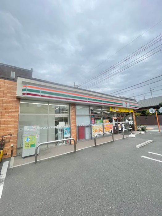 コンビニ　セブンイレブン浦和馬場先通り店（コンビニ）まで330m