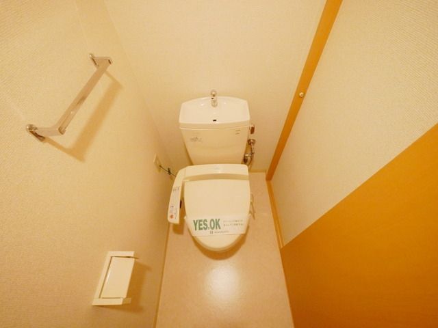 ＪＲ京浜東北線 赤羽駅 徒歩14分 10階建 築19年のトイレ写真