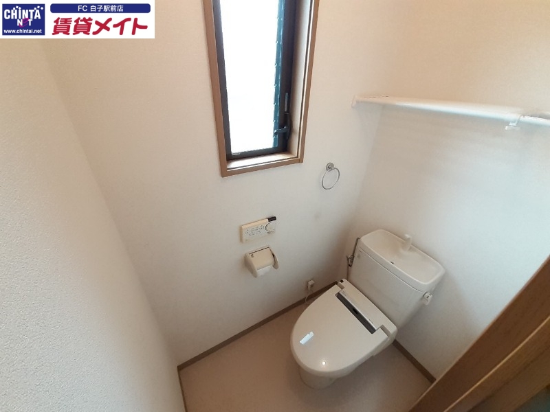 トイレ　同物件別室反転