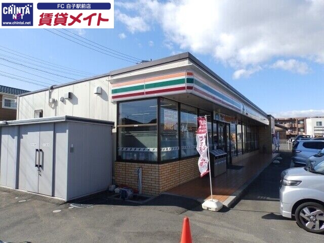 コンビニ　セブンイレブン鈴鹿東玉垣町店（コンビニ）まで702m