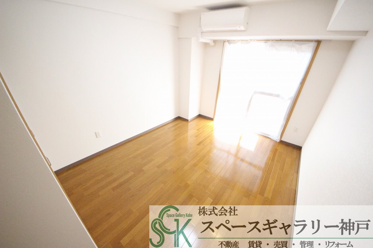 神戸アスタカレッジハイツの居間写真