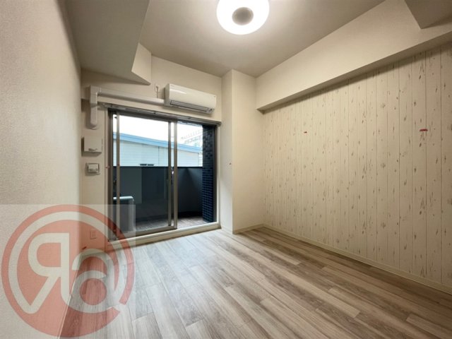 プレサンス大国町ラヴェニールの居間写真