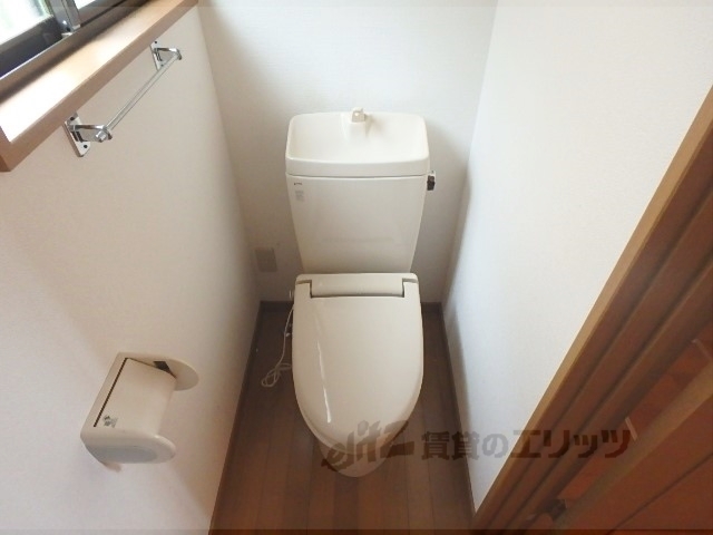 ＪＲ湖西線 比叡山坂本駅 徒歩11分 2階建 築49年のトイレ写真