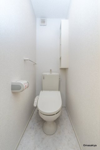 トイレ　トイレ　ウォシュレット付