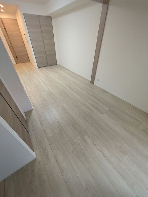 LIME RESIDENCE SHINAGAWA EASTの居間写真