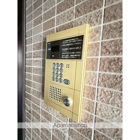 地下鉄東西線 円山公園駅 徒歩6分 4階建 築26年の外観写真