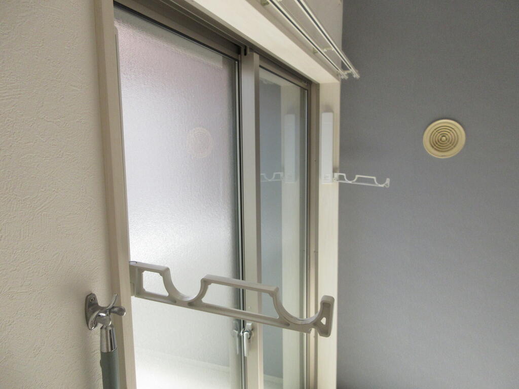 その他設備　室内物干し