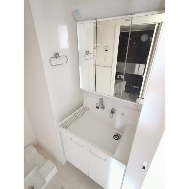洗面設備　別の部屋の写真です