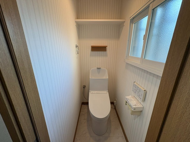 桜井3丁目貸家のトイレ写真