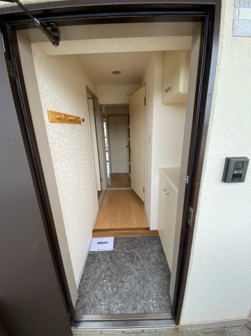 玄関　ゆったりとした玄関です