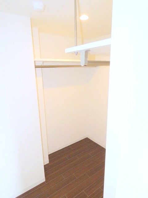 収納　ウォークインクローゼットです♪