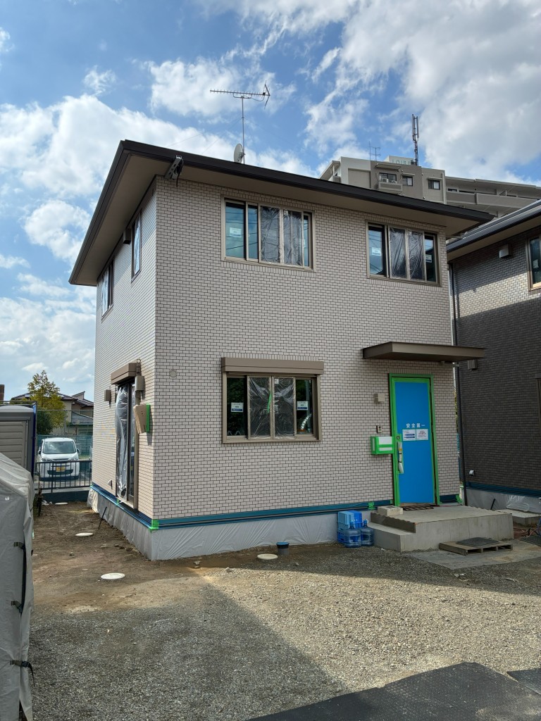 建物外観　オシャレな外観の戸建てタイプ！