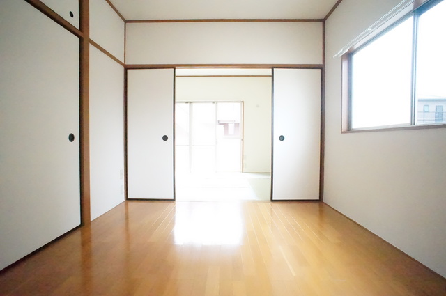 ハイツ松本の居間写真