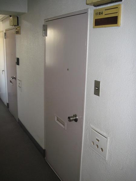 勝どきハイデンスの玄関写真