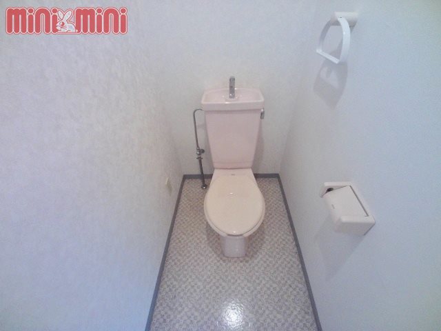 シャトラン弓木壱番館のトイレ写真