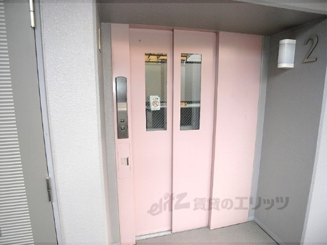 その他　エレベーター