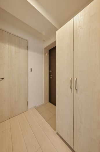 玄関　収納もある玄関です
