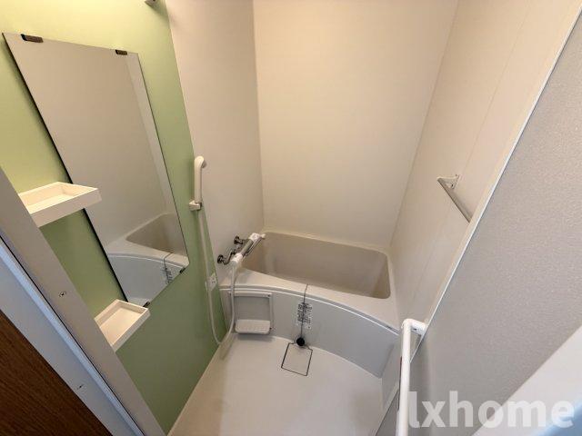 ナンノ第8号館の風呂写真