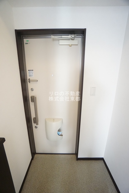 玄関　すっきりシンプルな玄関スペースです！