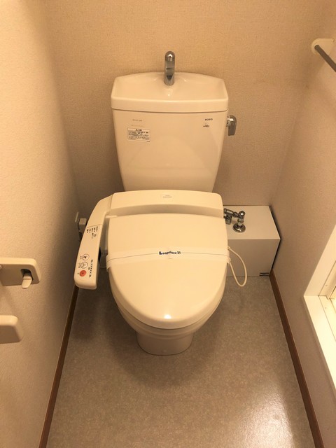 相鉄本線 瀬谷駅 徒歩8分 2階建 築26年のトイレ写真