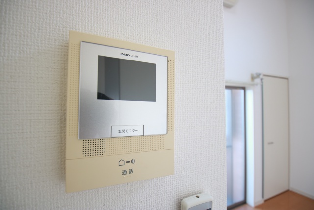 玄関　※別室の参考写真の為、現況優先です。