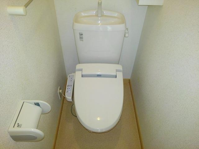 トイレ　収納付き♪