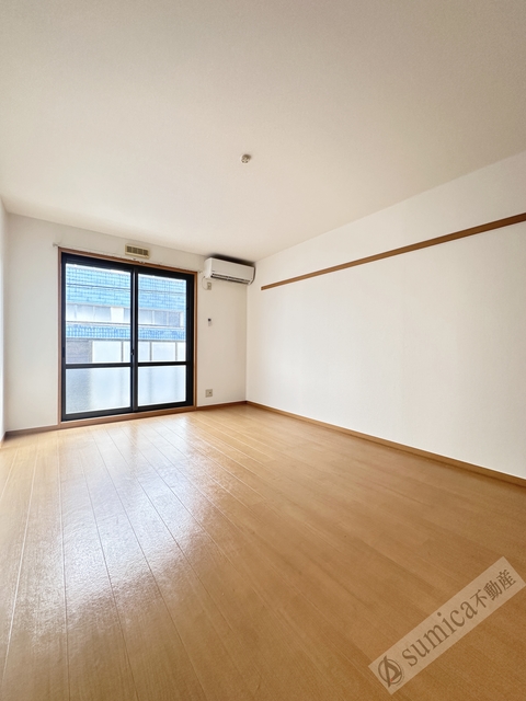 居室・リビング　８．７帖のゆったりしたお部屋が魅力＾＾
