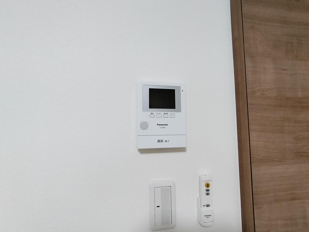 セキュリティ　モニターホンで訪問者確認できます