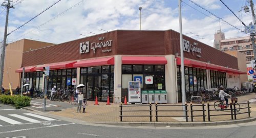 スーパー　イズミヤ 豊新店（スーパー）まで183m