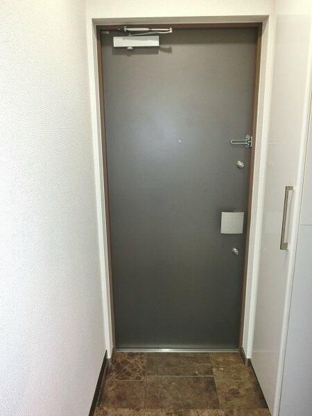 玄関　同間取り別部屋参考写真