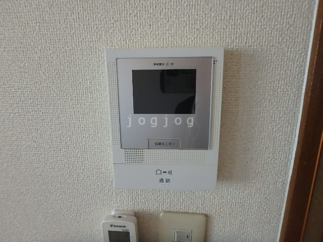 セキュリティ　モニター付きインターホンで来客確認も安心です！