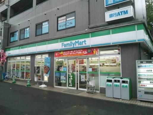 コンビニ　ファミリーマート豊島園駅前店（コンビニ）まで291m