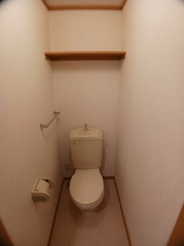 トイレ　シンプルで使いやすいトイレです
