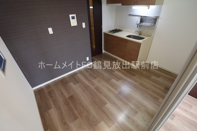 ＪＲ片町線 放出駅 徒歩4分 5階建 築20年の居間写真
