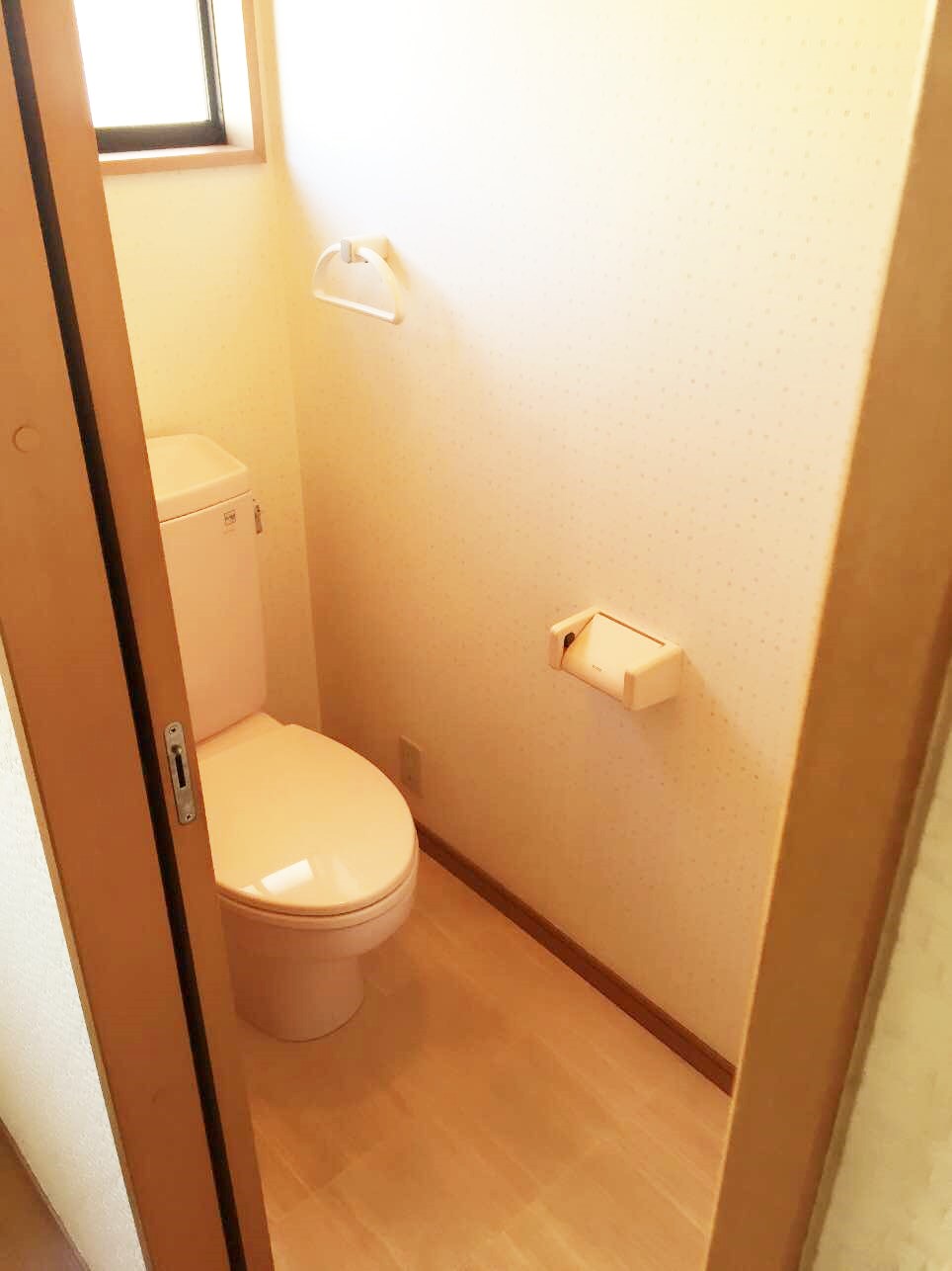 京成本線 京成大久保駅 徒歩11分 2階建 築23年のトイレ写真