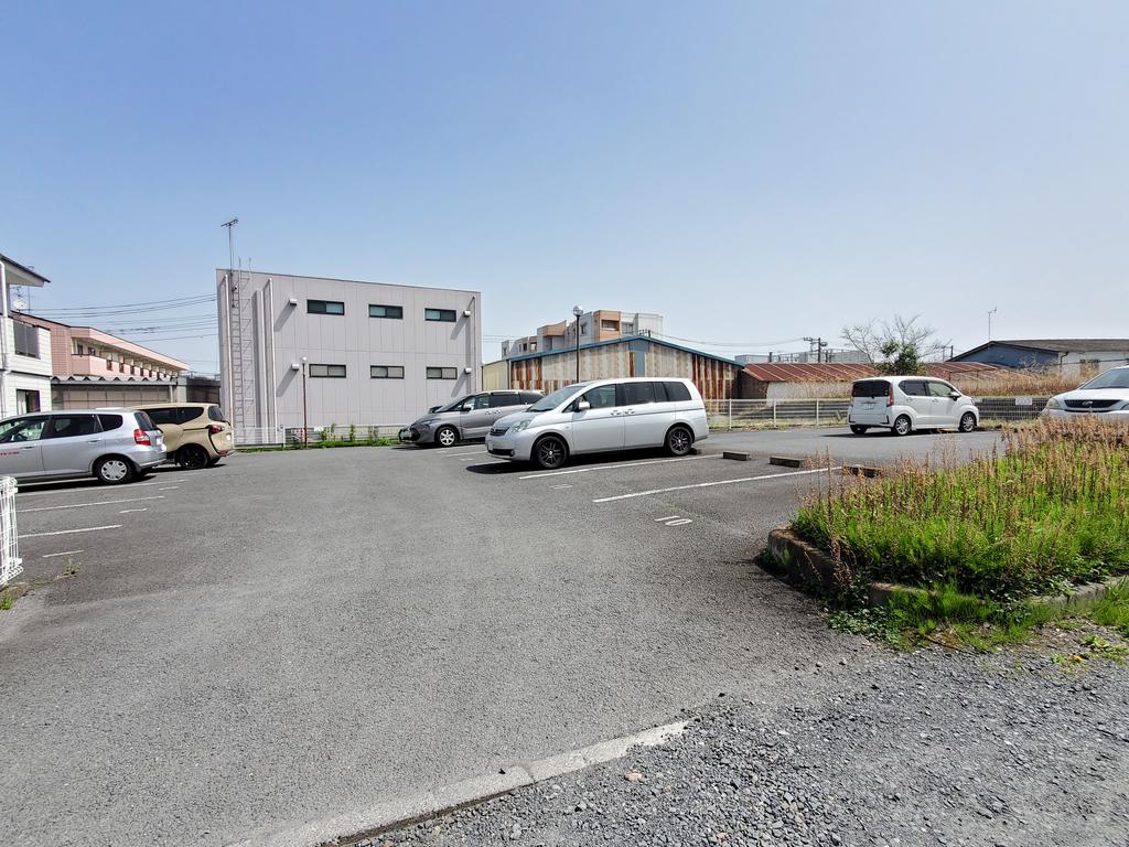 駐車場　１台無料です