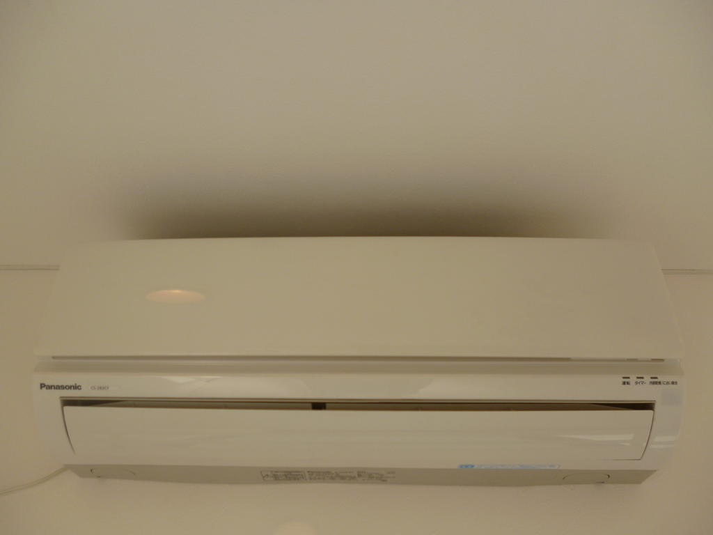 その他設備　真新しいエアコン
